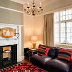 5 Camp Street Guesthouse & Self-Catering